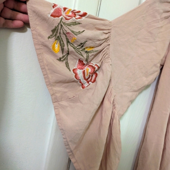 Feathers Bohemian Blush Embroidered Bell Sleeves, Off-shoulder - Picture 3 of 5